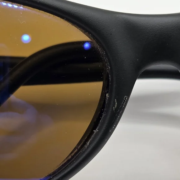 REVO 1004-001 Polarized Sunglasses w/ Case *Unisex** - Picture 3 of 16